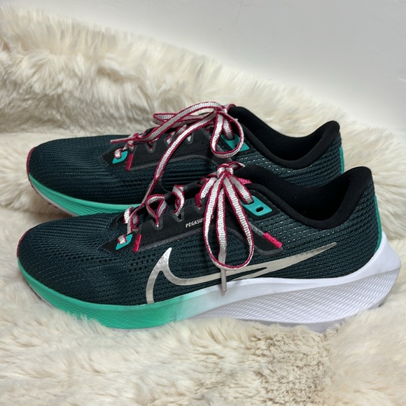 Nike Air Zoom Pegasus 40 Women’s Running Shoes Sneakers Tennis Shoes - Picture 5 of 17